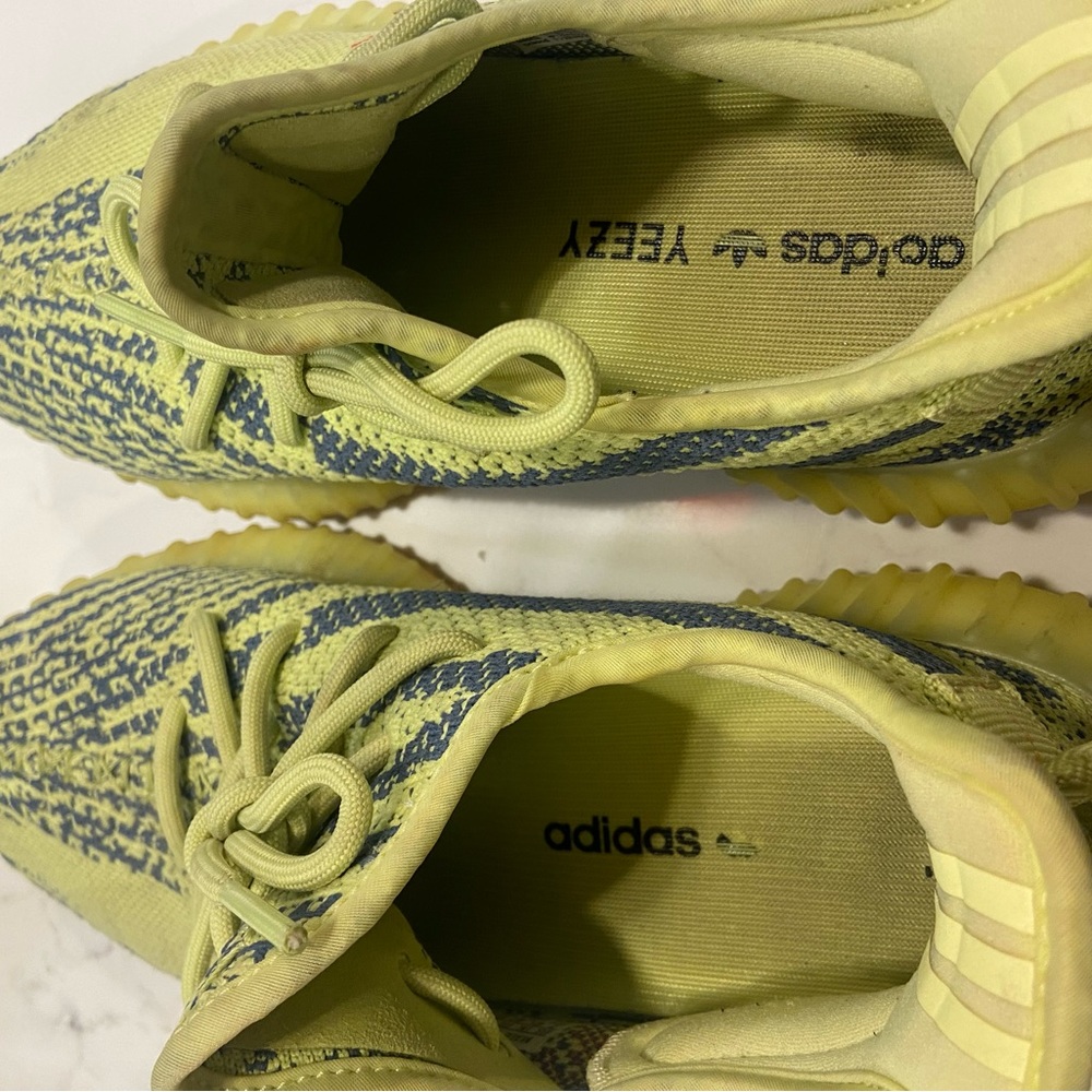 adidas Yeezy Boost 350 V2 frozen yellow - Picture 6 of 6